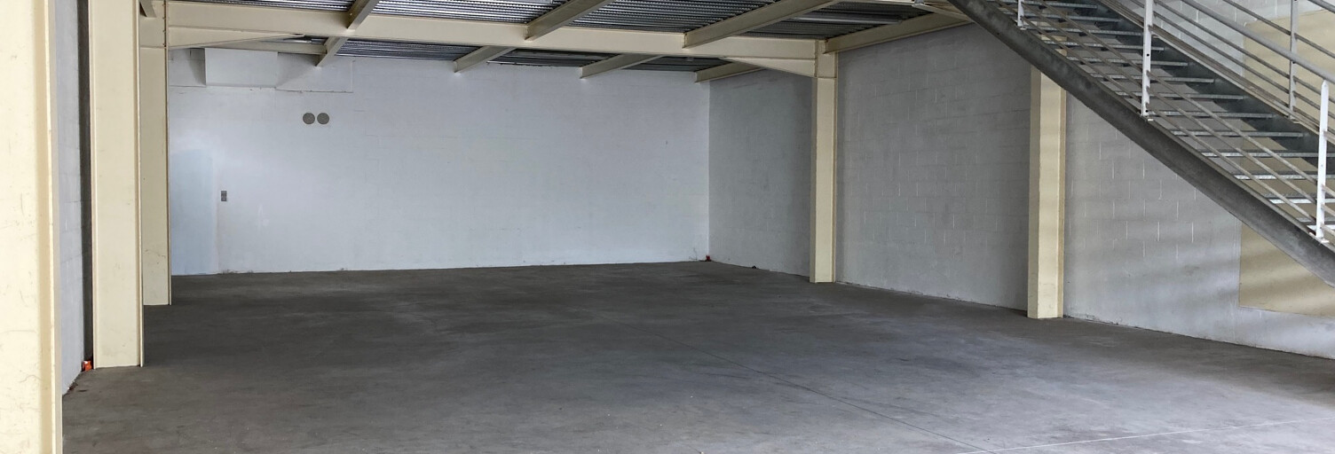 Commerce  360 m² à louer à Saint-Denis (97400)