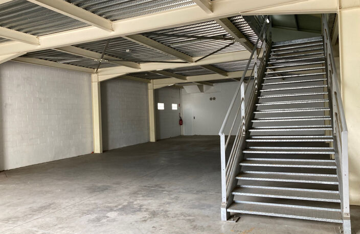 De 360m2 à louer 3200 EUR par mois à Saint-Denis avec LNA — photo 2