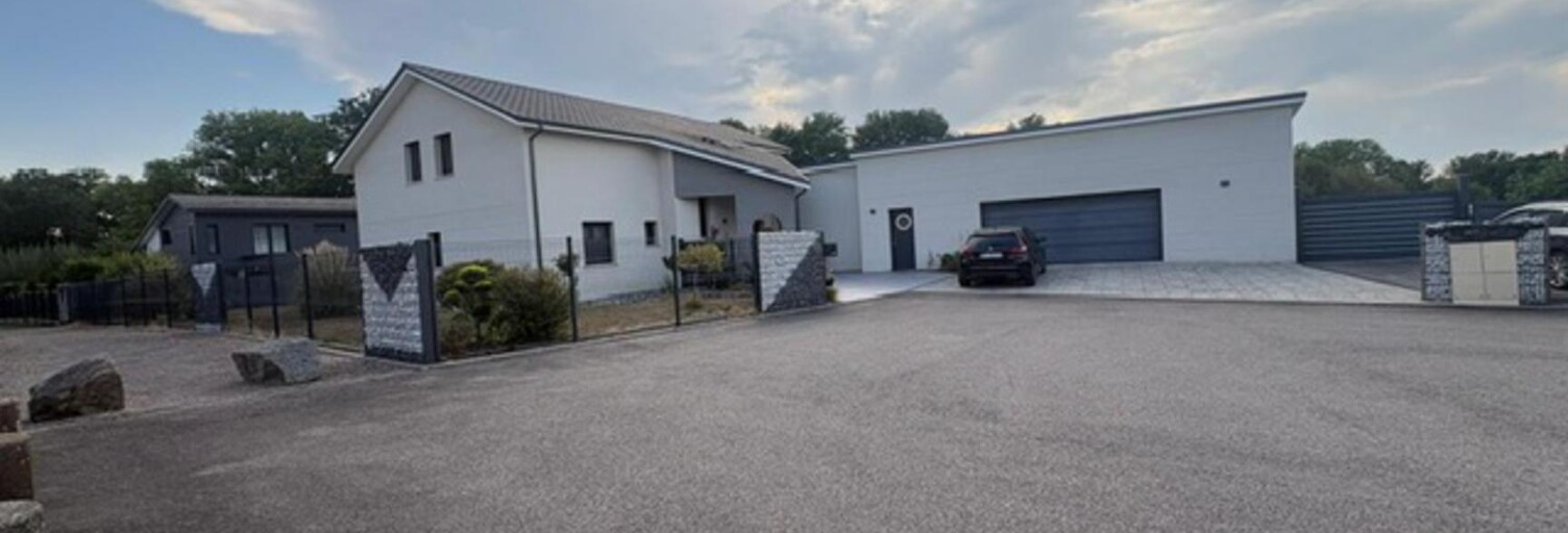 Maison 8 Pièces 280 m² à vendre à Dogneville (88000)