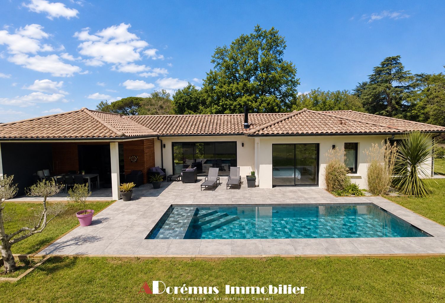 BOULIAC   VILLA CONTEMPORAINE DE 2023 AVEC PISCINE, 4 CHAMBR — photo 1