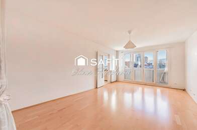 Appartement 4 pièces 220000 €