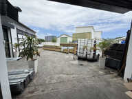 Local d'activités - Entrepôt à louer   Le Port   520 m2 env. — photo 4