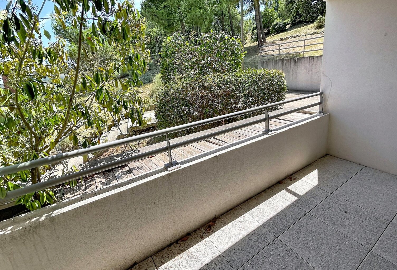 GRABELS T2 AU CALME ET DANS LA VERDURE — photo 1