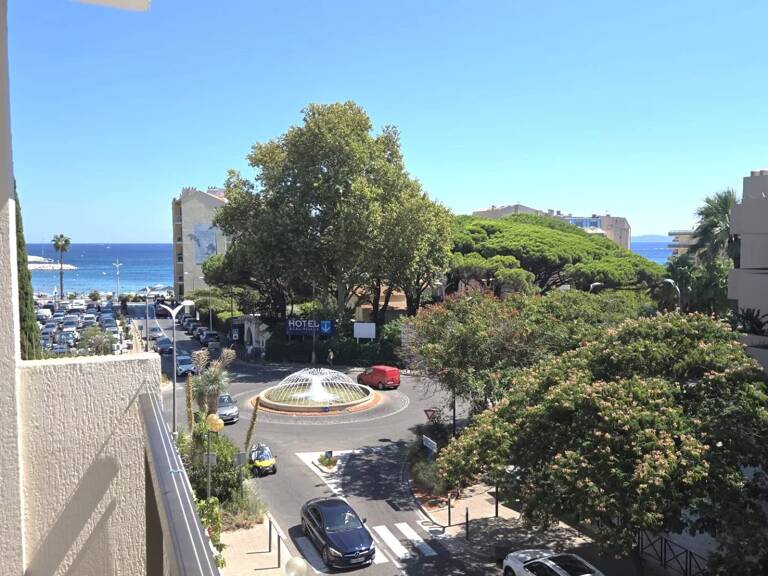 Appartement 5 pièces vue mer à Le Lavandou — photo 1