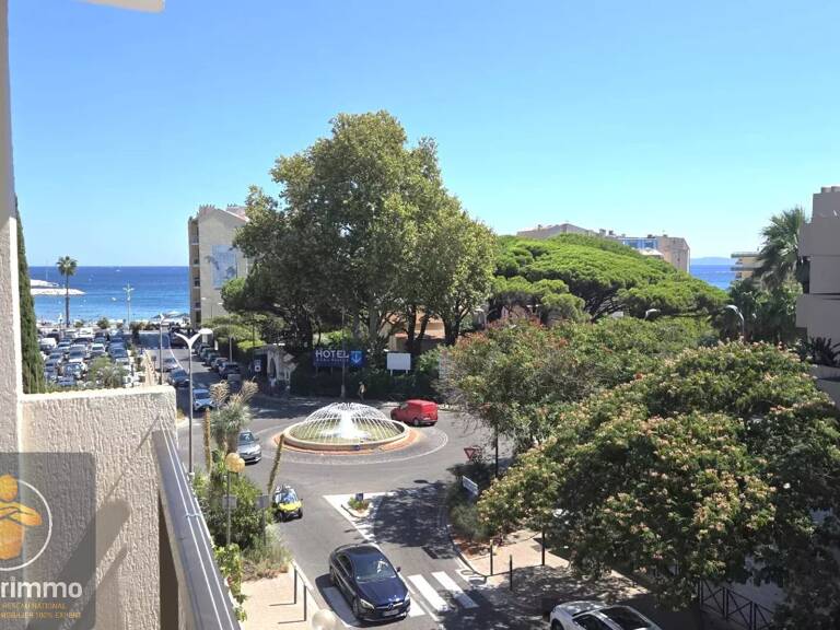 Appartement 5 pièces vue mer à Le Lavandou — photo 1