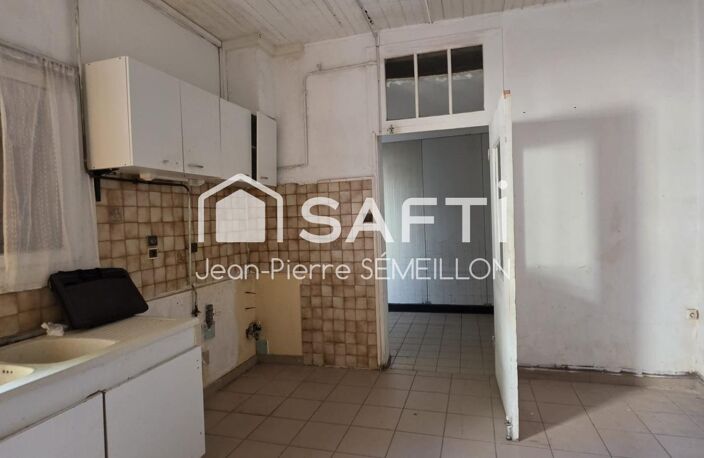 Immeuble mixte 203 m² avec cour 92 m² et parking — photo 3