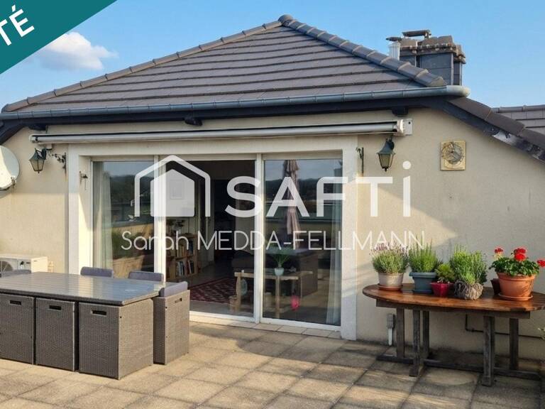 Appartement F4 de 153 m² avec terrasse et garage — photo 1