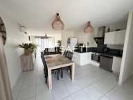 MAISON 90 M² AVEC PISCINE SUR TERRAIN DE 230 M² — photo 2