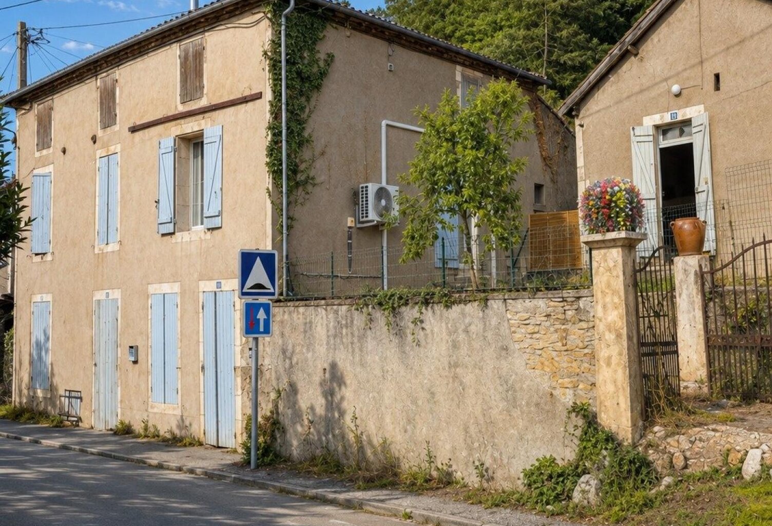 Maison 6 pièces  158 m²  Terrain 1 780 m²  Seconde maison de 80 m² à rénover — photo 1