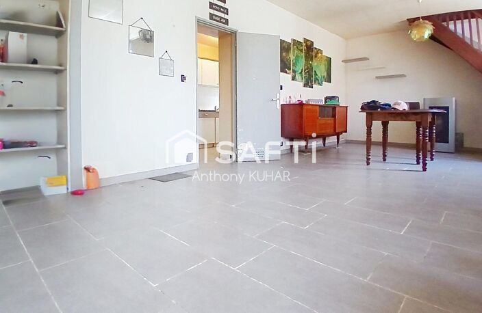 Charmante maison avec terrain arboré, garage et dépendance — photo 3