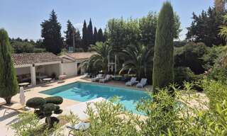 Immeuble  440 m² à vendre à Noves (13550)