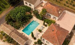 Immeuble  440 m² à vendre à Noves (13550)