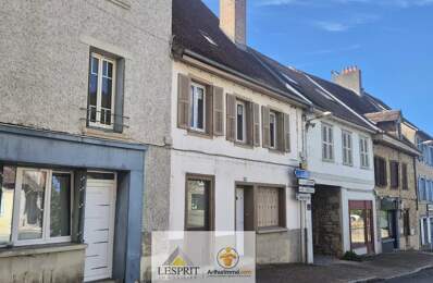 Maison de ville spacieuse entièrement rénovée à Magnac-Bourg, 5 chambres — photo du bien