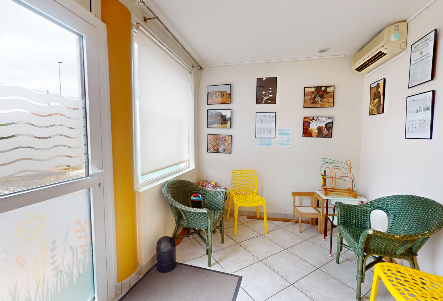 Local Professionnel  100m2 — photo 1