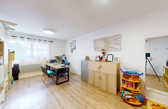 Local Professionnel  100m2 — photo 4