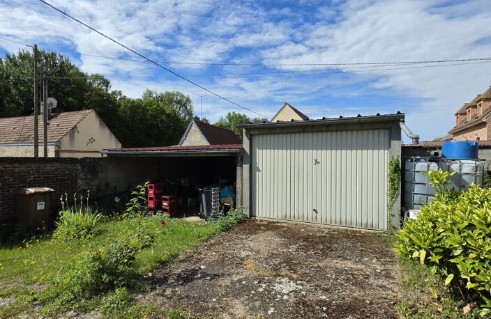 Maison Guignecourt avec grand terrain — photo 2