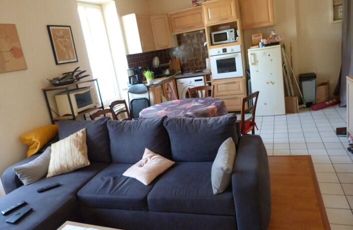 Appartment T.3 - 2 Chambres - Avec locataire - Parking — photo 3