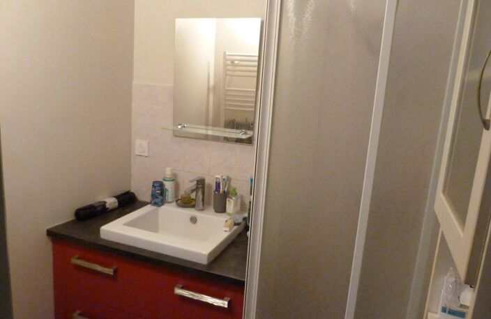 Appartment T.3 - 2 Chambres - Avec locataire - Parking — photo 5