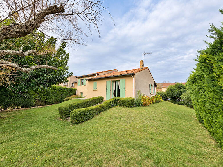Idéalement située sur Saint-Vallier Sud !!! Maison type 4 de 90m2 env. avec garage de 50m² et terrain de 650m² — photo 1