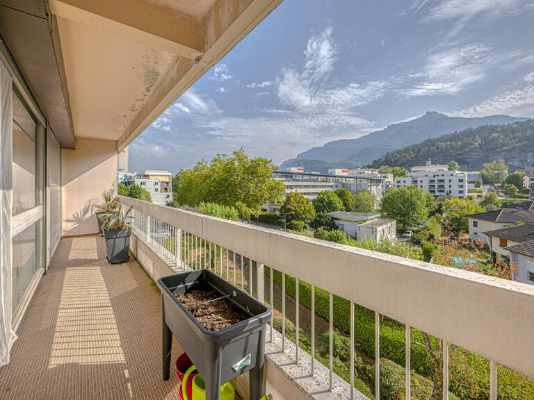 CHAMBÉRY ,T4 lumineux avec garage, ascenseur. — photo 1