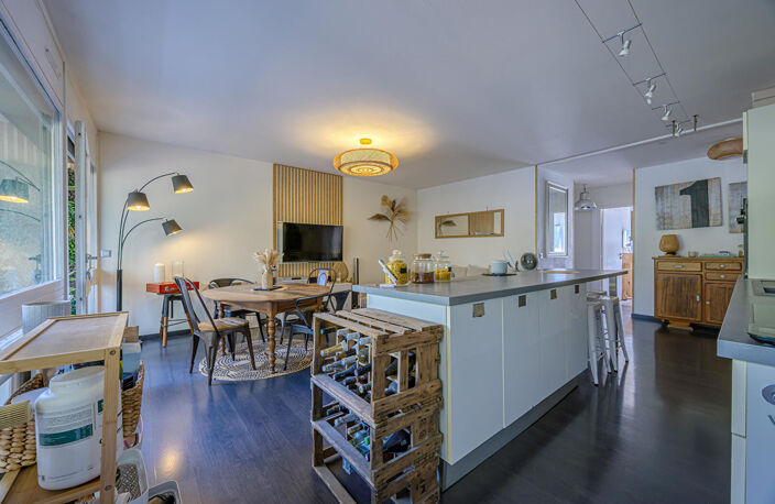 CHAMBÉRY ,T4 lumineux avec garage, ascenseur. — photo 3