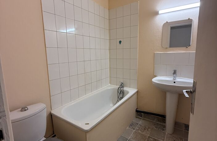 Vente Immeuble 200 m&sup2; — photo 3