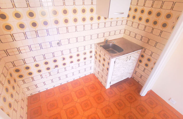 CESSOLE : STUDIO AU 4EME ETAGE DANS RESIDENCE STANDING — photo 4
