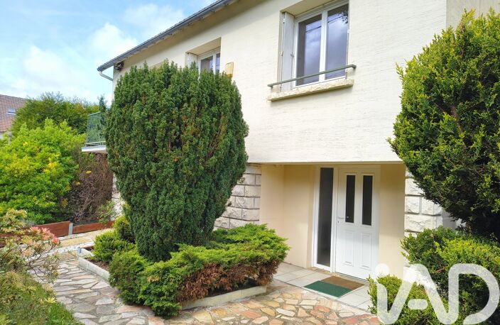 Vente Maison/villa 8 pièces — photo 2