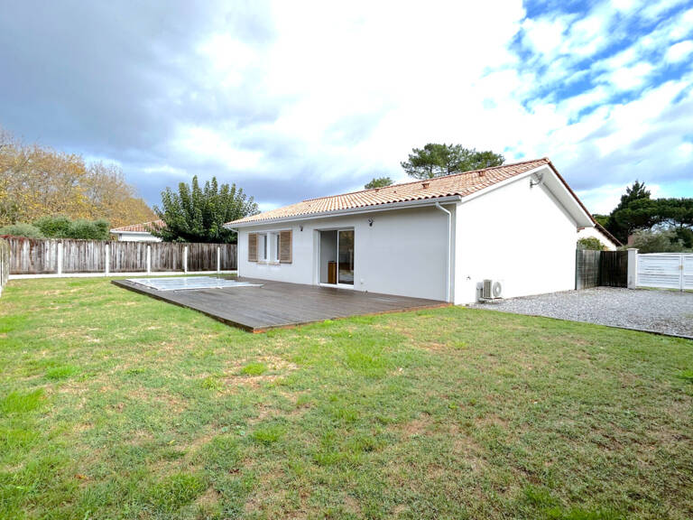 A LOUER MAISON MEUBLEE DE TYPE 4 AVEC JARDIN ET PISCINE - LEGE CAP FERRET — photo 1