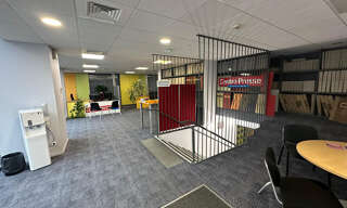 Commerce  320 m² à louer à Rodez (12000)