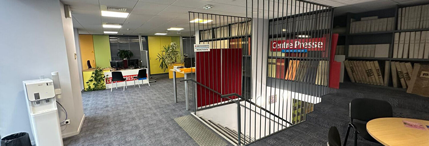 Commerce  320 m² à louer à Rodez (12000)