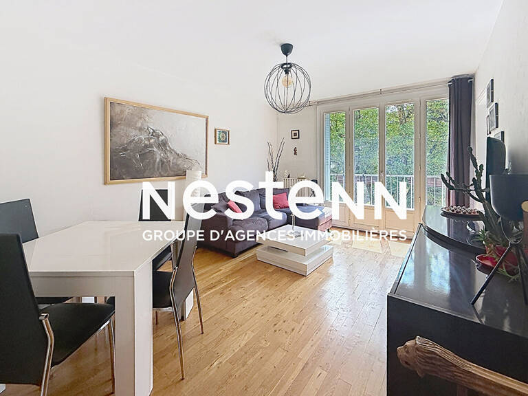 Appartement 4 Pièces  3 Chambres aux Lessivas avec ascenseur - 69500 BRON — photo 1