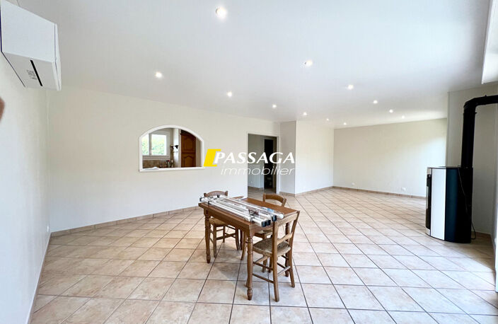 Maison LAISSAC - 4 pièce(s) - 103.87 m² de plain pied - Terrain 380 m² — photo 2