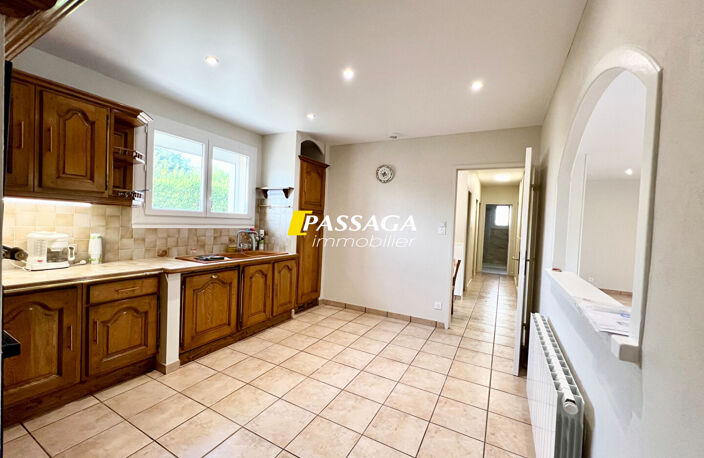 Maison LAISSAC - 4 pièce(s) - 103.87 m² de plain pied - Terrain 380 m² — photo 4