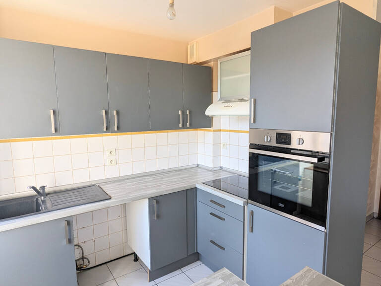 Appartement St GENIEZ d'OLT - 3 pièce(s) - 68.24 m² - Cave et parking privatif — photo 1