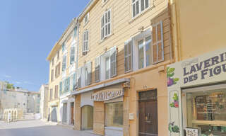 Appartement 2 Pièces 31 m² à vendre à Solliès-Pont (83210)