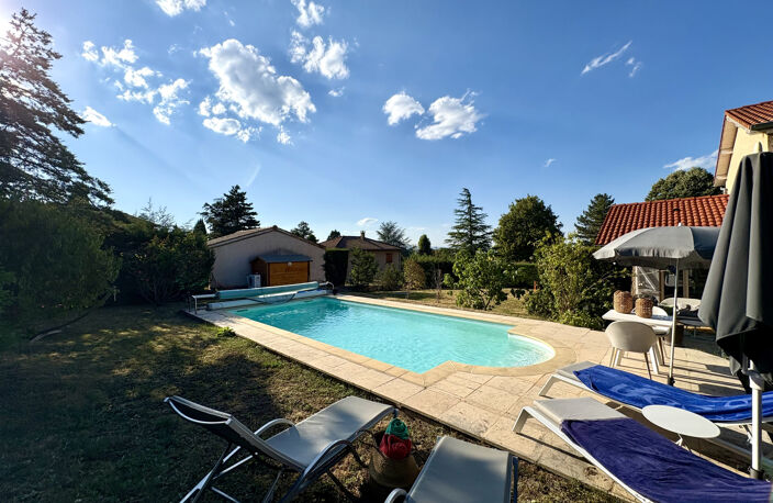 CHASSELAY   MAISON FAMILIALE 4 CHAMBRES AVEC PISCINE   CALME — photo 5
