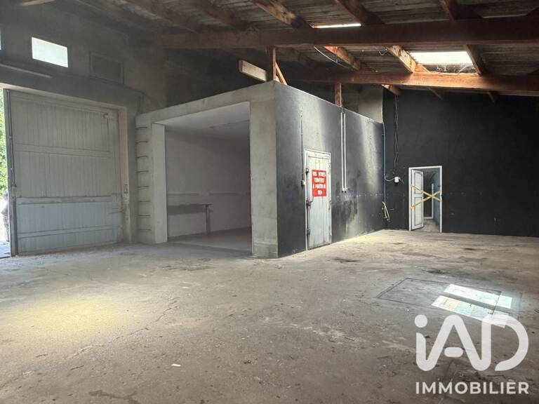Vente Boutique/Local commercial 180 m&sup2; — photo 1