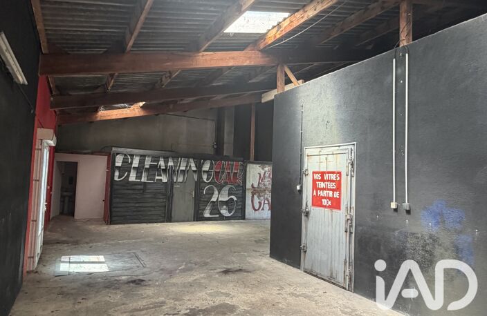Vente Boutique/Local commercial 180 m&sup2; — photo 3