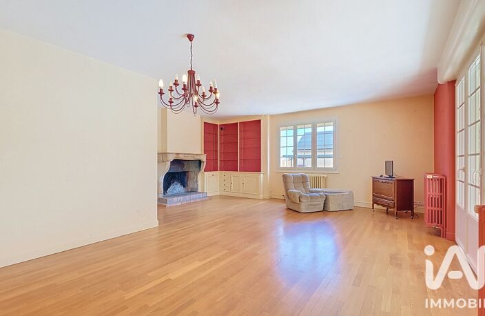 Vente Maison traditionnelle 9 pièces — photo 2