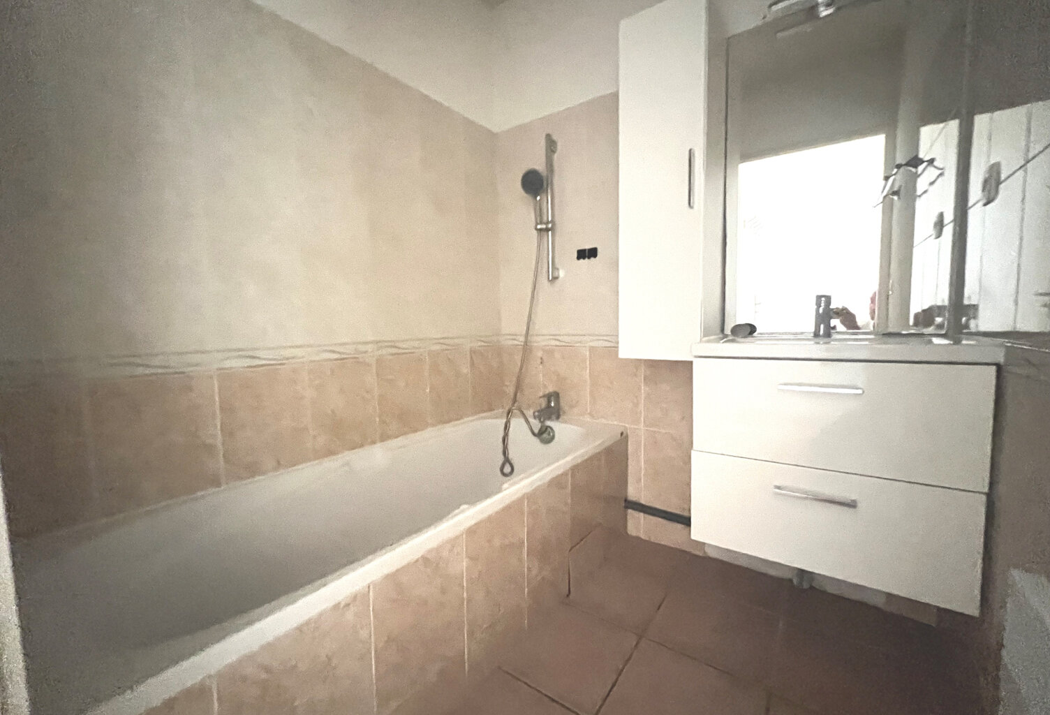 T2 LA GARDE 50M2 PETITE RESIDENCE SECURISEE — photo 1