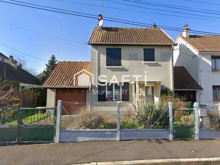 Maison avec jardin, alliant calme et proximité des commodités — photo 1