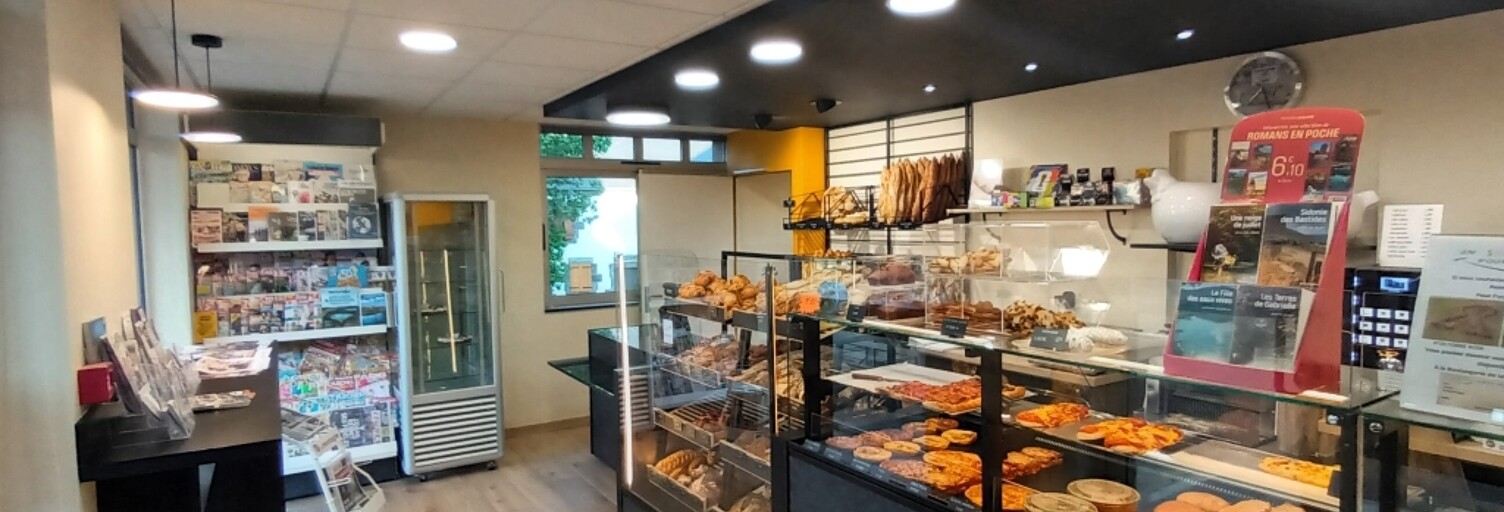 Commerce  100 m² à vendre à Olby (63210)