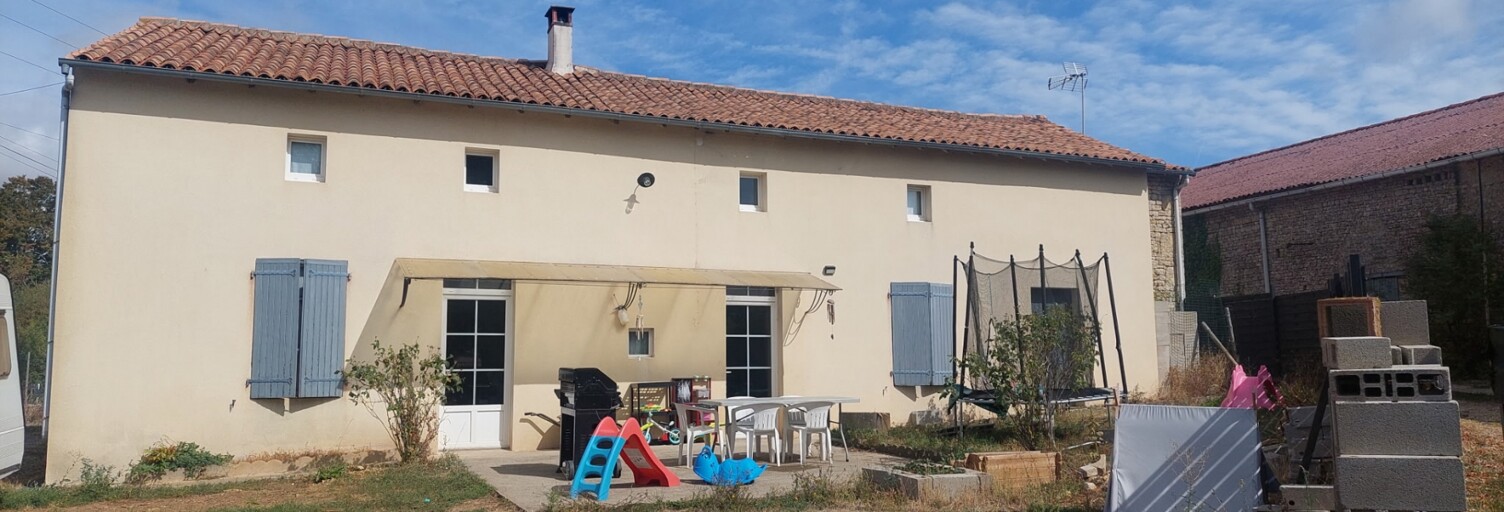 Maison 5 Pièces 108 m² à vendre à Chef-Boutonne (79110)