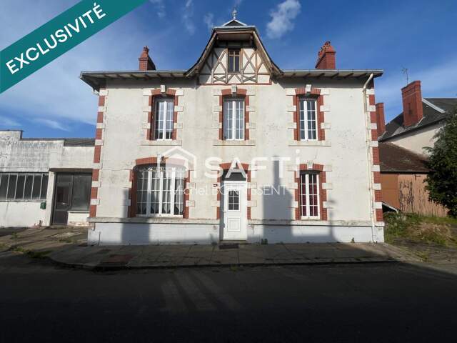 Maison de caractère avec sous sol et grande dépendance — photo du bien