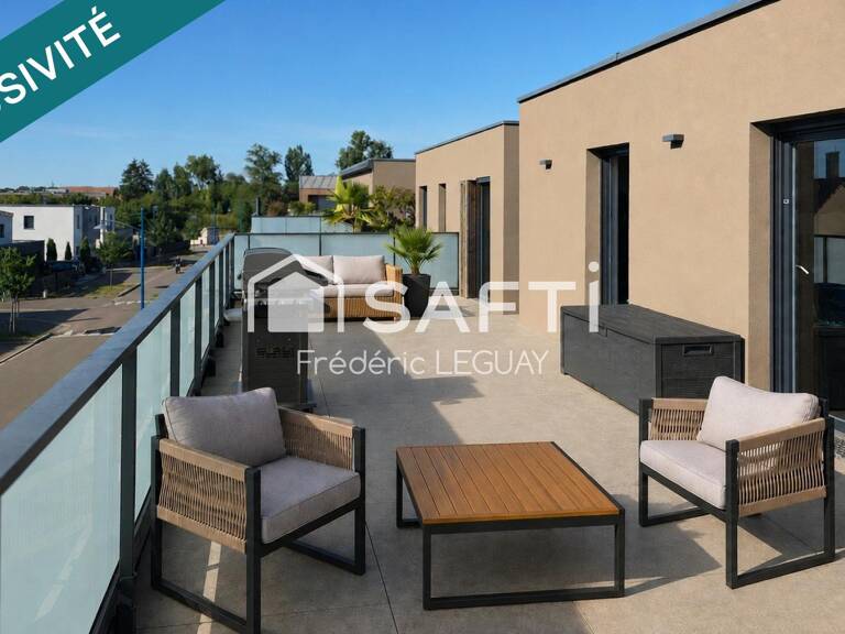 Bel appartement en attique avec vaste terrasse — photo 1