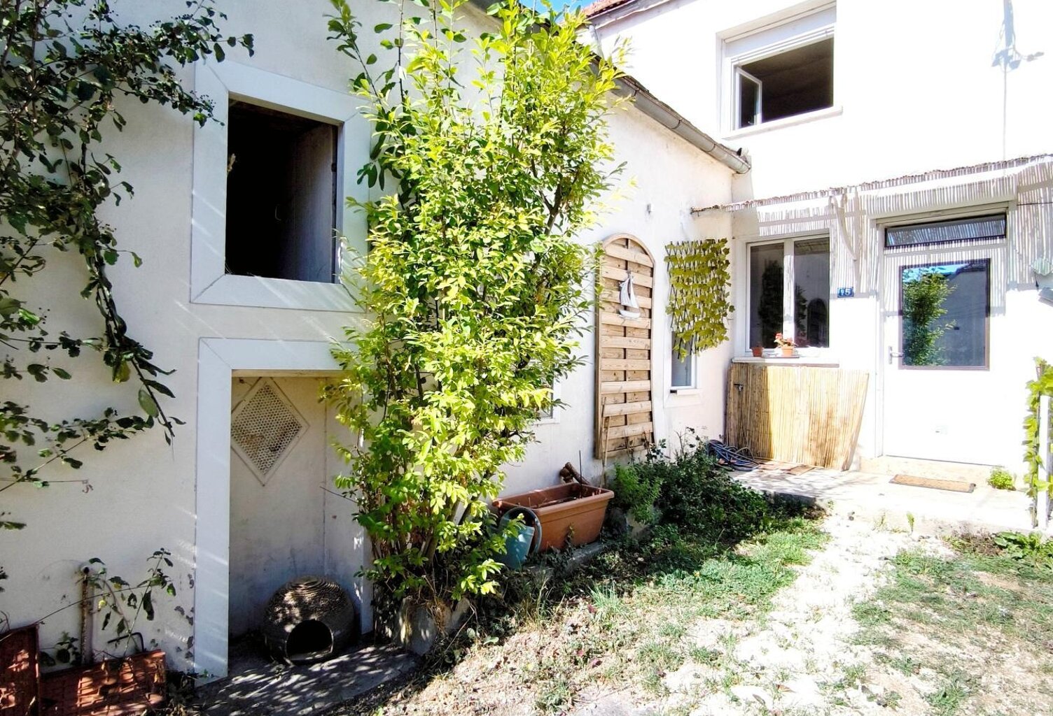 Maison d'habitation — photo 1