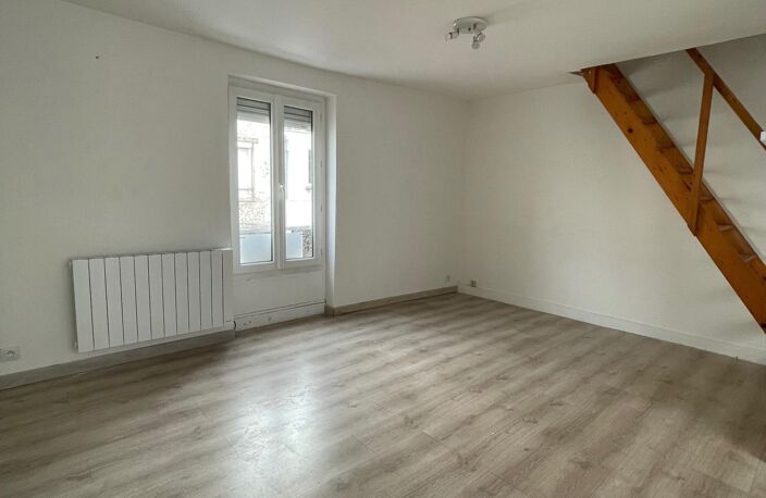Rare à la vente !!! Immeuble composé d'un duplex et deux locaux commerciaux — photo 5