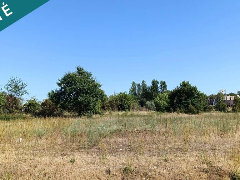 3930m² — photo 1