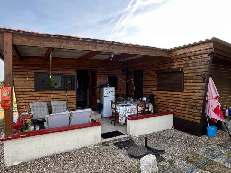 Mobil home avec assainissement, garage et jardin — photo 1